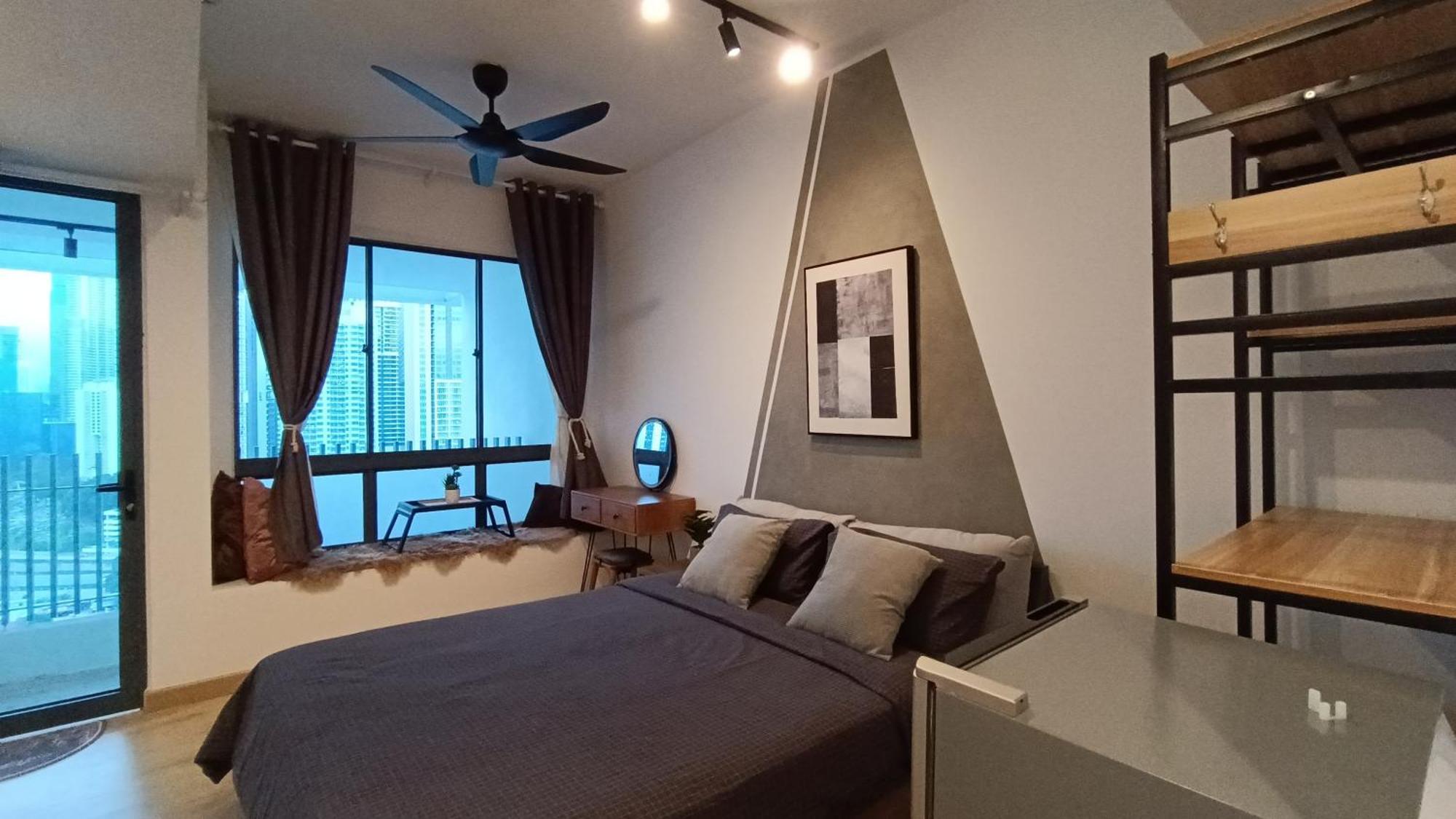 C14B Modern Infinity Pool Klcc Balcony View Apartment Куала Лумпур Екстериор снимка